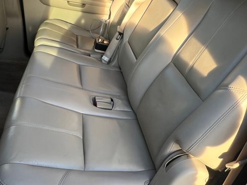 Used 2007 Chevrolet Suburban LT w/ LT Preferred Equipment Group image 14