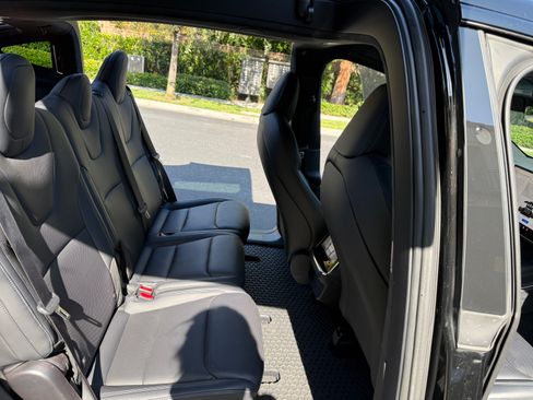 Used 2022 Tesla Model X AWD/4WD image 15