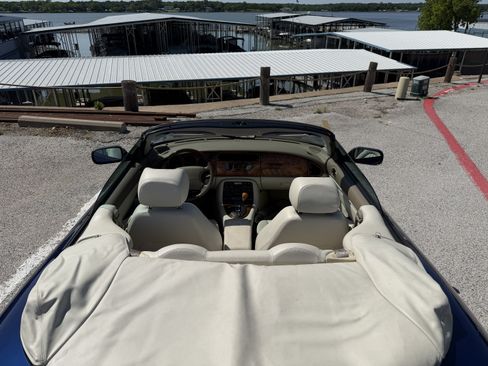 Used 2002 Jaguar XK8 Convertible RWD image 4