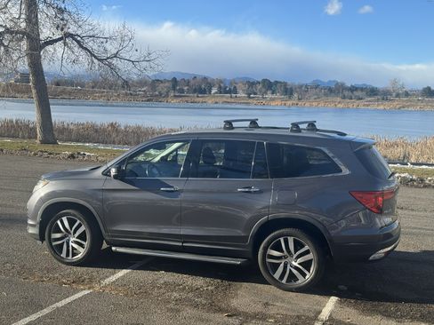 Used 2016 Honda Pilot Touring image 10