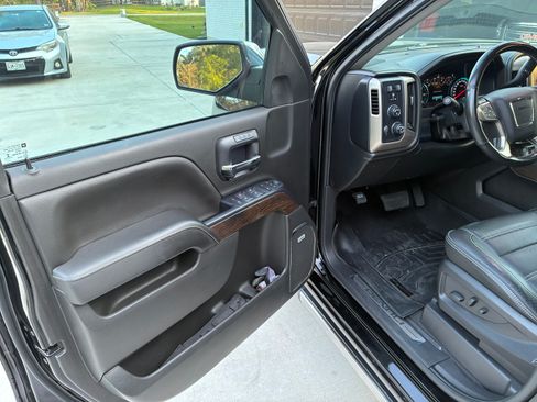 Used 2018 GMC Sierra 1500 Denali w/ Denali Ultimate Package image 21