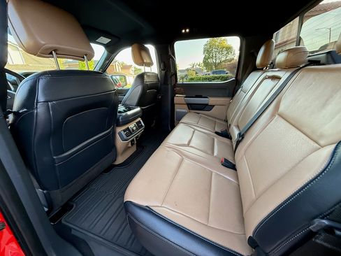 Used 2021 Ford F150 Lariat w/ Equipment Group 502A High RWD image 23