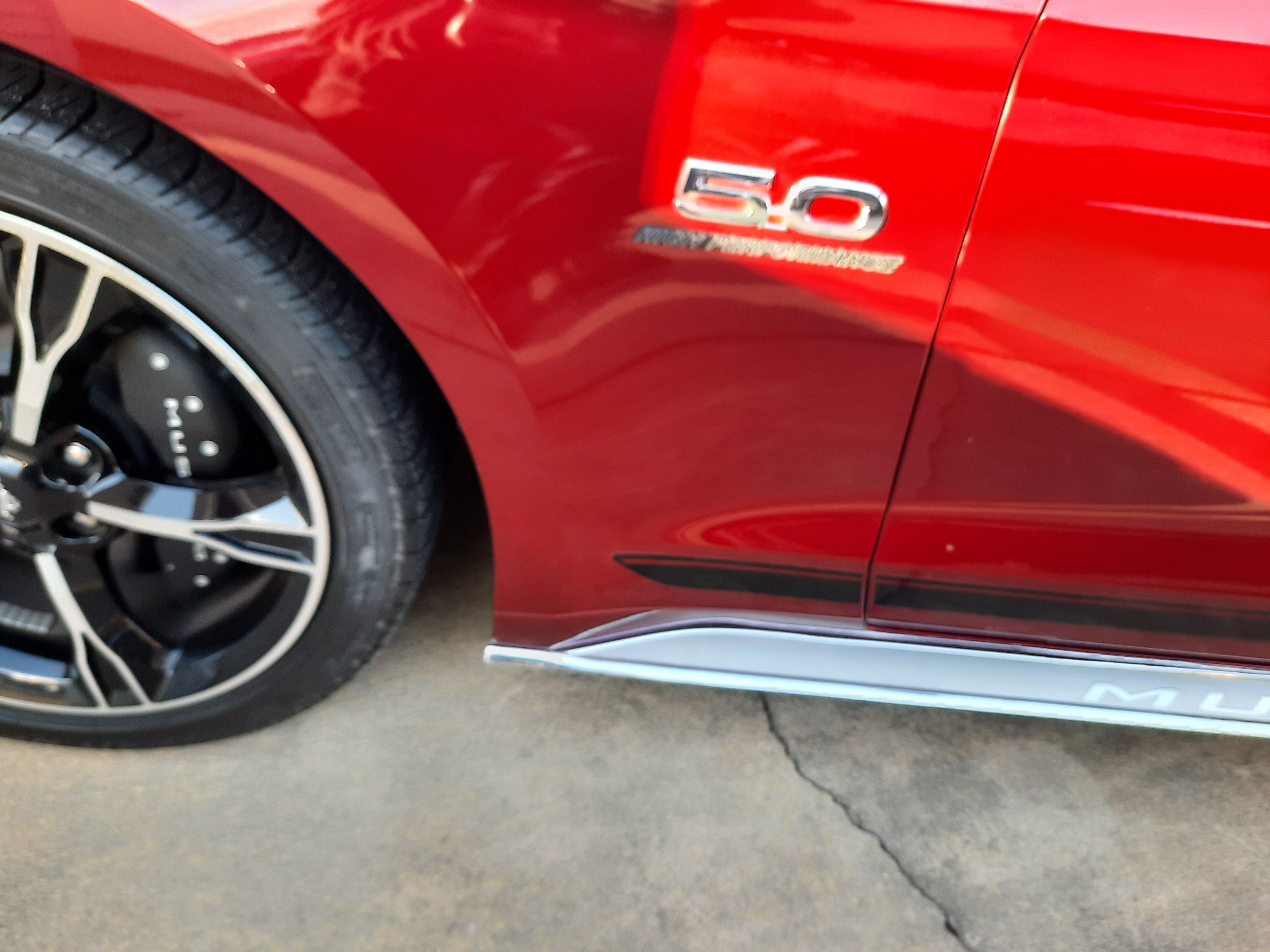 Used 2016 Ford Mustang GT Premium w/ Equipment Group 401A RWD image 21
