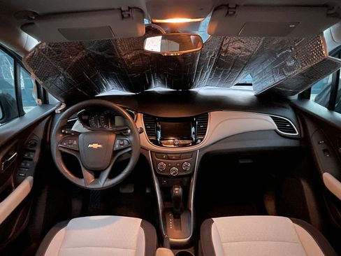 Used 2019 Chevrolet Trax LS w/ Tint and Cruise Package FWD image 8