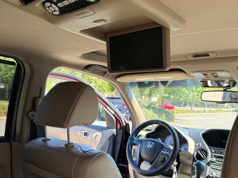 Used 2012 Honda Pilot Touring image 19