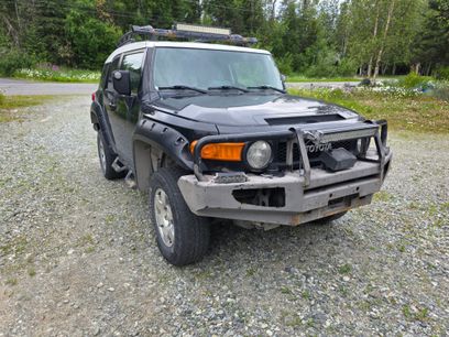 Used 2010 Toyota FJ Cruiser 4WD w/ Upgrade Pkg 2