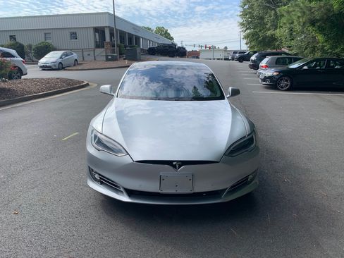 Used 2018 Tesla Model S 100D AWD/4WD image 4