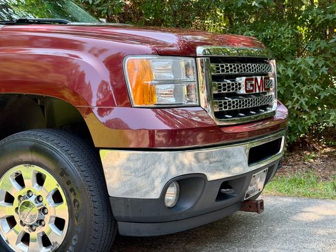 Used 2014 GMC Sierra 2500 SLE w/ SLE Preferred Package AWD/4WD image 6