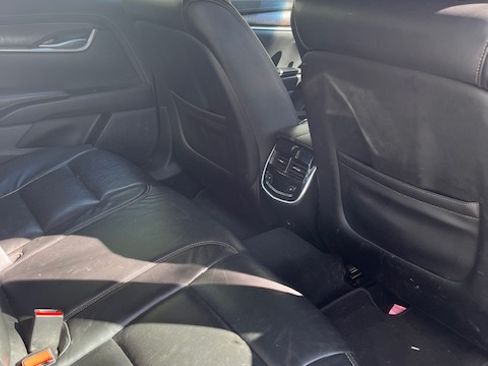 Used 2019 Cadillac XTS Luxury image 12