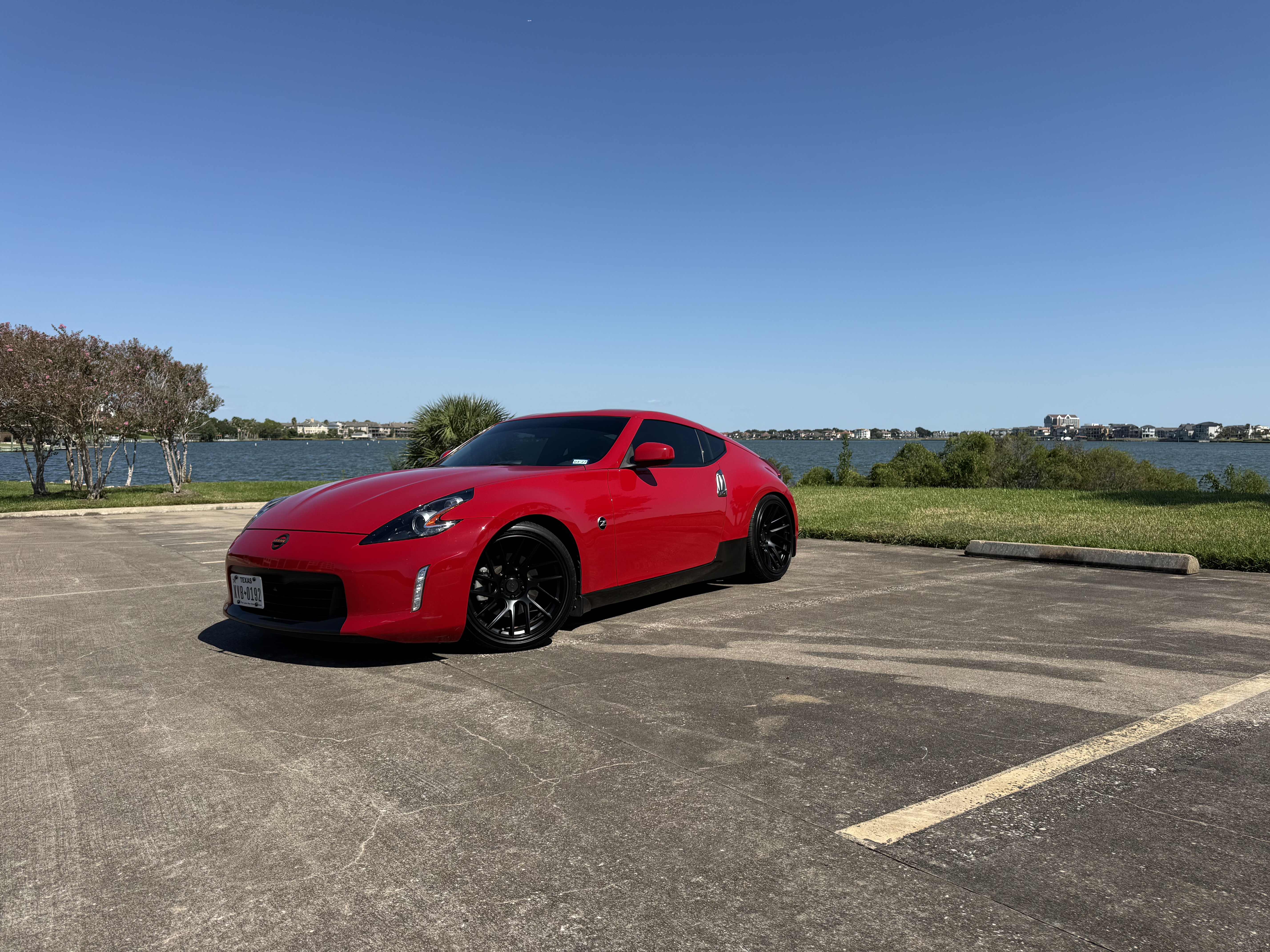 Used 2018 Nissan 370Z Coupe RWD image 19