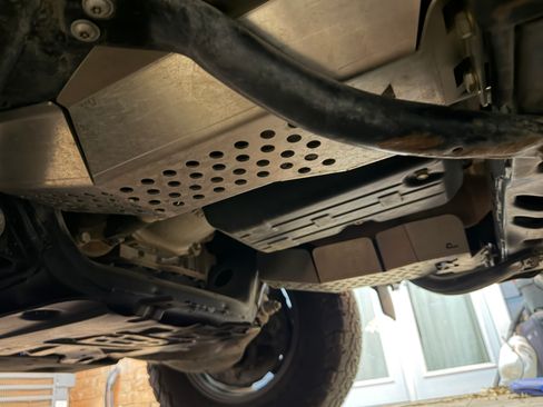 Used 2020 Toyota 4Runner Venture w/ Moonroof Package image 13