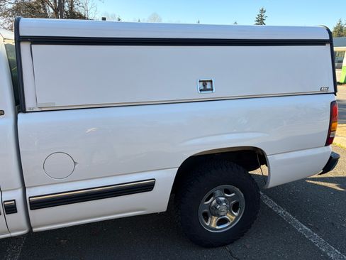 Used 2002 Chevrolet Silverado 1500 LS w/ Heavy Duty Suspension Pkg image 12