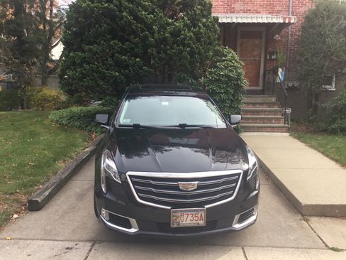 Used 2019 Cadillac XTS Premium Luxury image 5