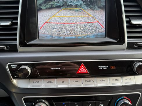 Used 2018 Hyundai Sonata SE image 15