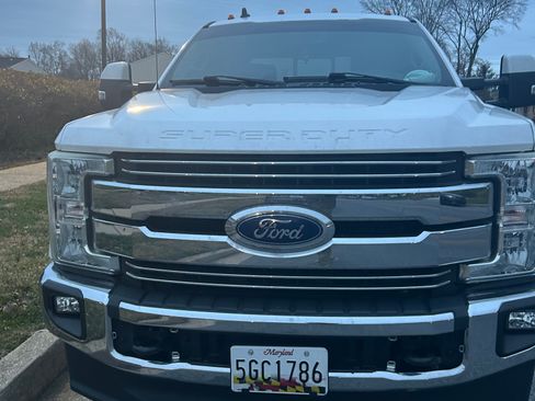 Used 2019 Ford F350 Lariat w/ Lariat Value Package image 4