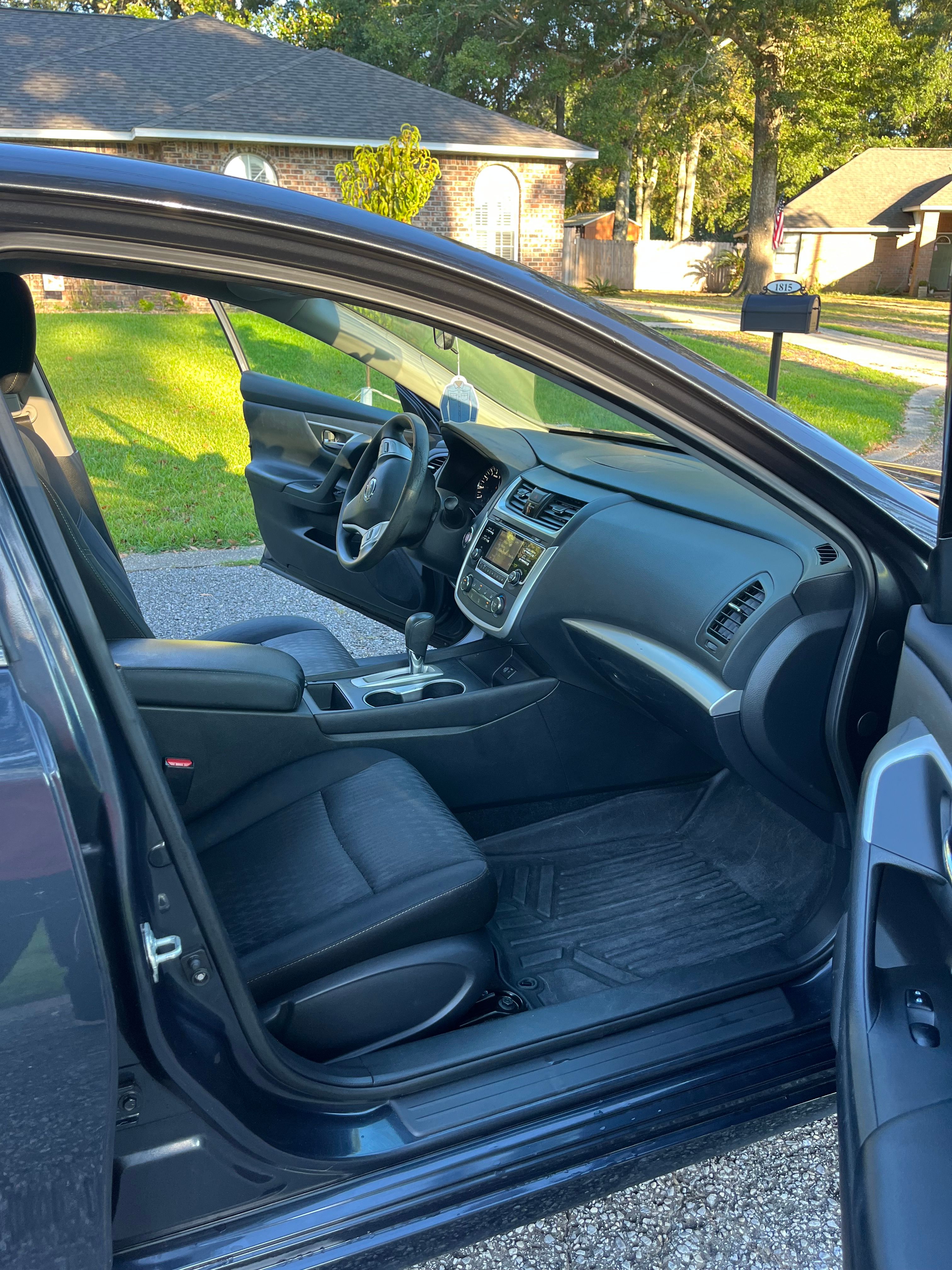 Used 2018 Nissan Altima 2.5 S w/ S Convenience Package FWD image 11
