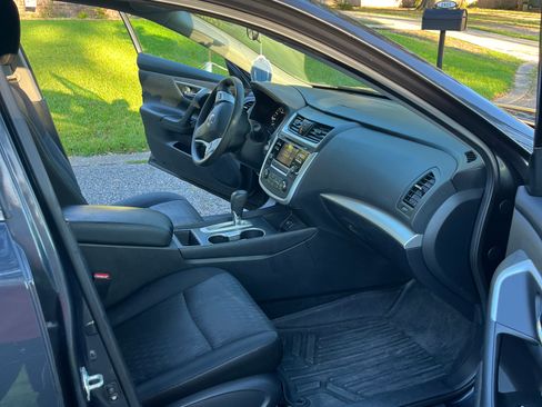 Used 2018 Nissan Altima 2.5 S w/ S Convenience Package FWD image 11
