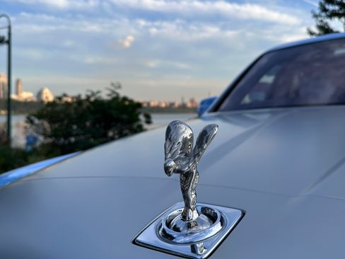 Used 2023 Rolls-Royce Cullinan image 15