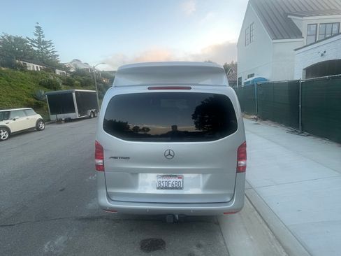 Used 2019 Mercedes-Benz Metris Passenger image 5