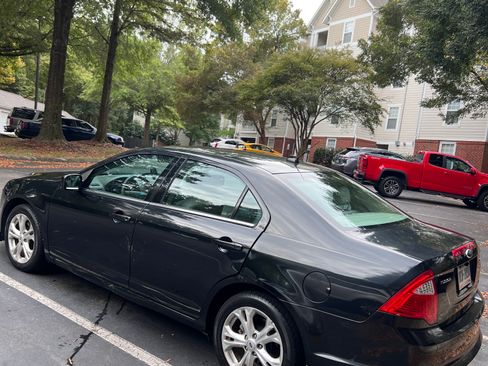 Used 2012 Ford Fusion SE image 16