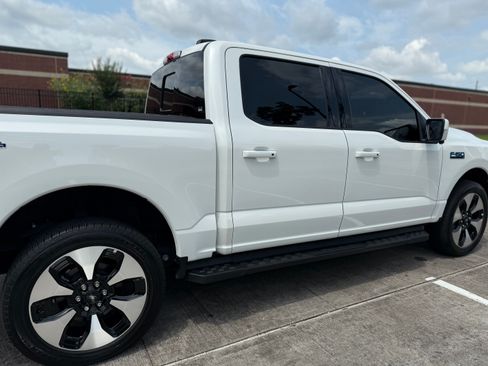 Used 2024 Ford F150 Lightning Platinum image 9
