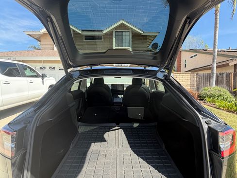 Used 2024 Tesla Model Y 2WD image 14