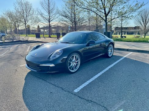 Used 2012 Porsche 911 Carrera S image 5