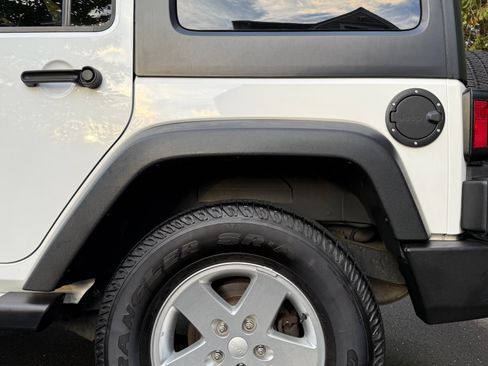 Used 2014 Jeep Wrangler Unlimited Sport w/ Quick Order Package 24S image 12