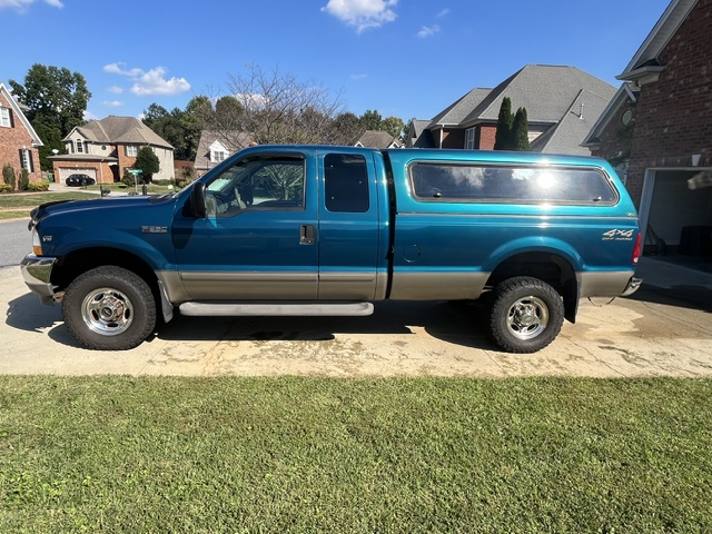 Used 2002 Ford F350 4x4 SuperCab Super Duty image 1