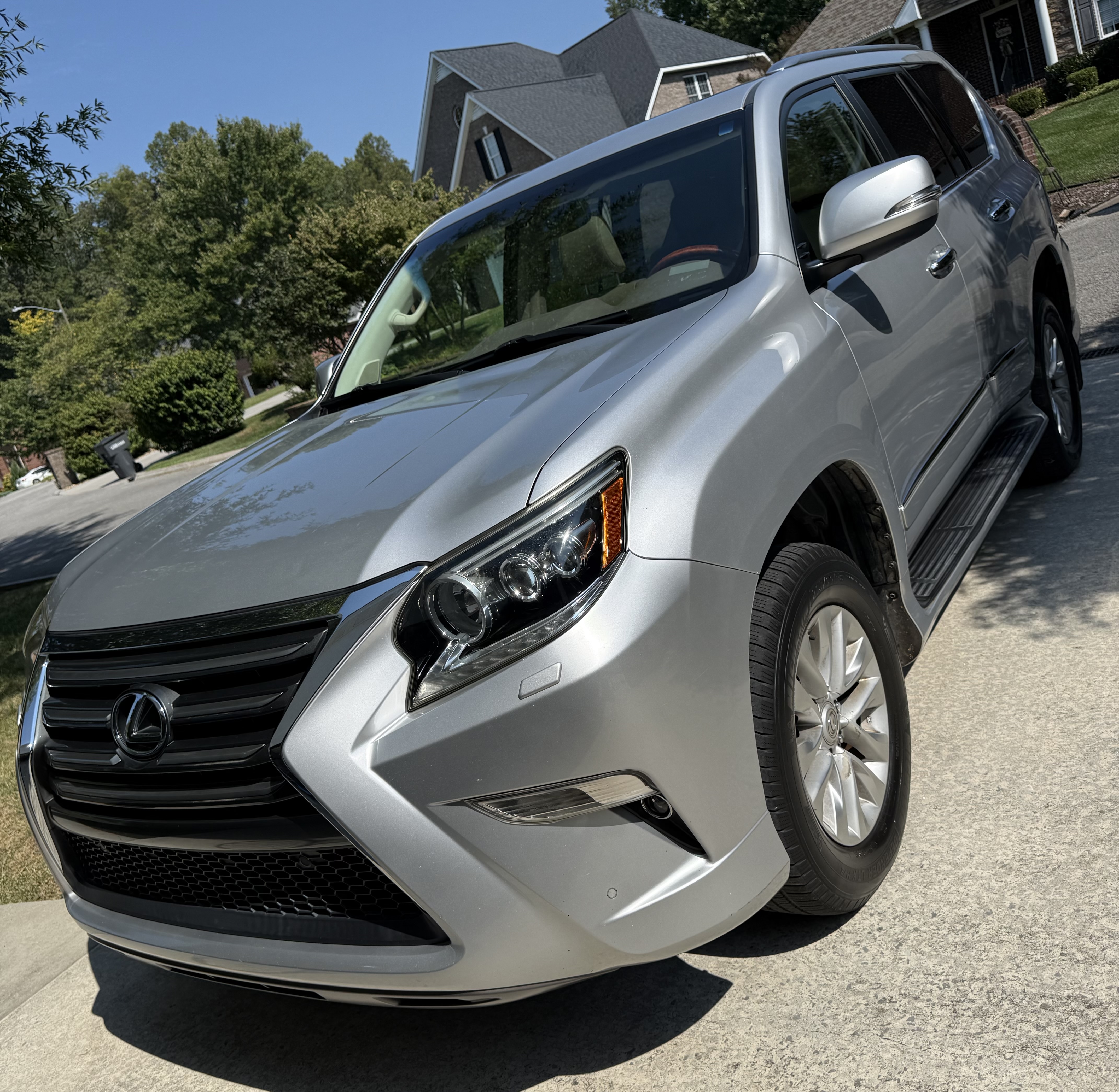 Used 2015 Lexus GX 460 w/ Premium Package AWD/4WD image 1