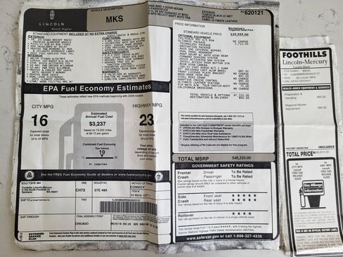 Used 2009 Lincoln MKS AWD image 16