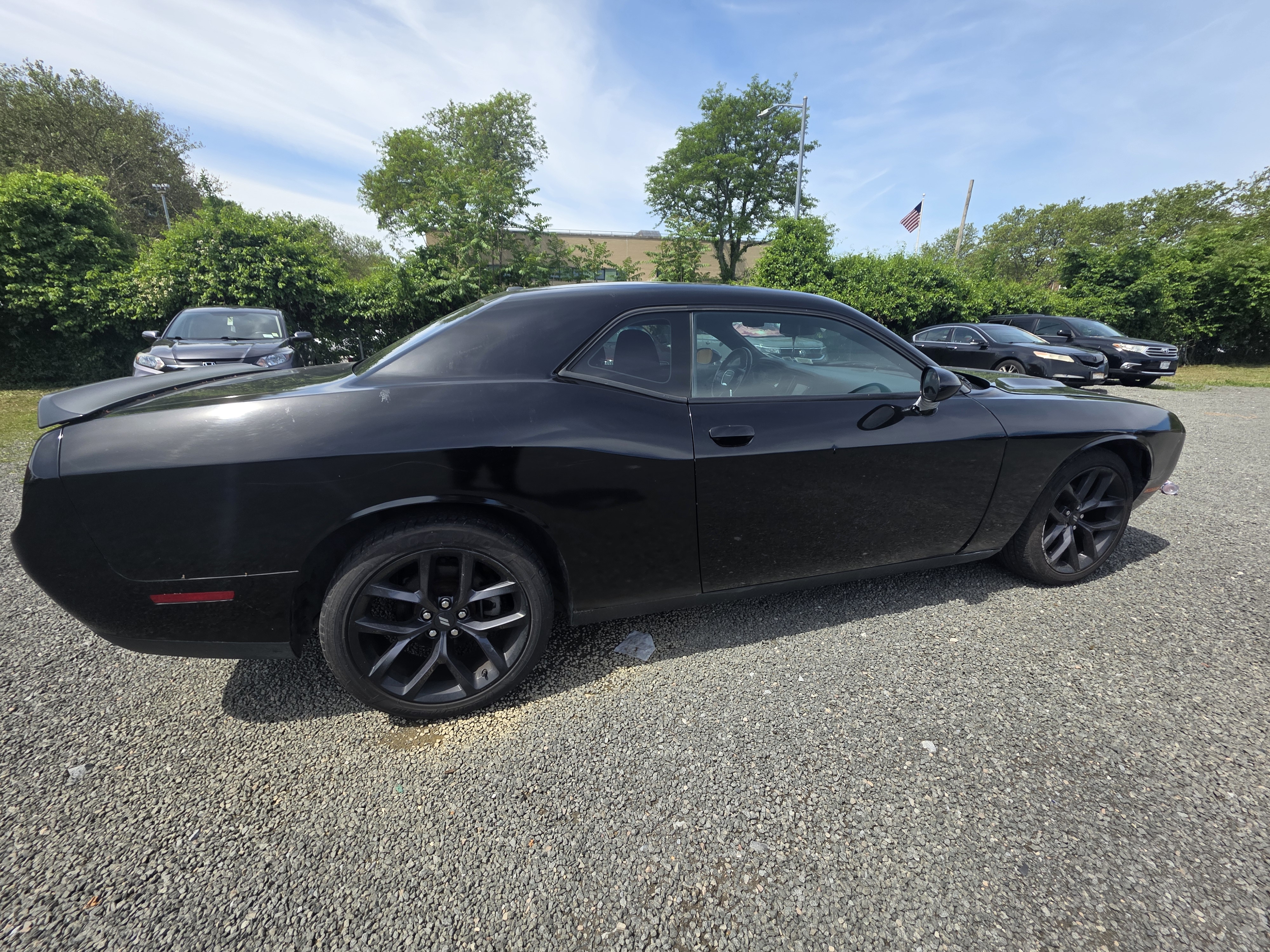 Used 2021 Dodge Challenger SXT RWD image 6