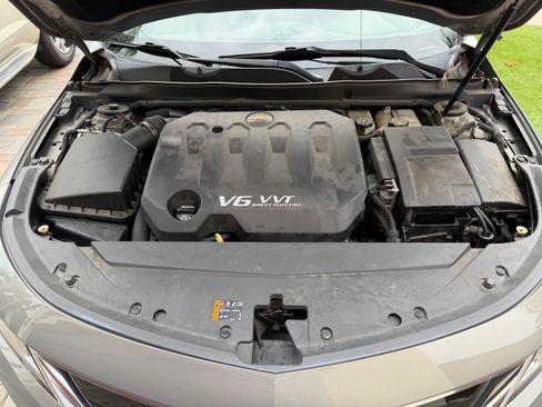 Used 2017 Chevrolet Impala Premier w/ Enhanced Convenience Package FWD image 11