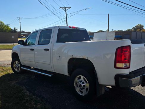 Used 2013 GMC Sierra 2500 SLE image 2
