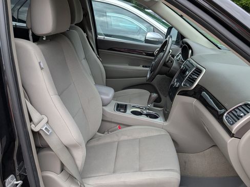 Used 2013 Jeep Grand Cherokee Laredo image 9