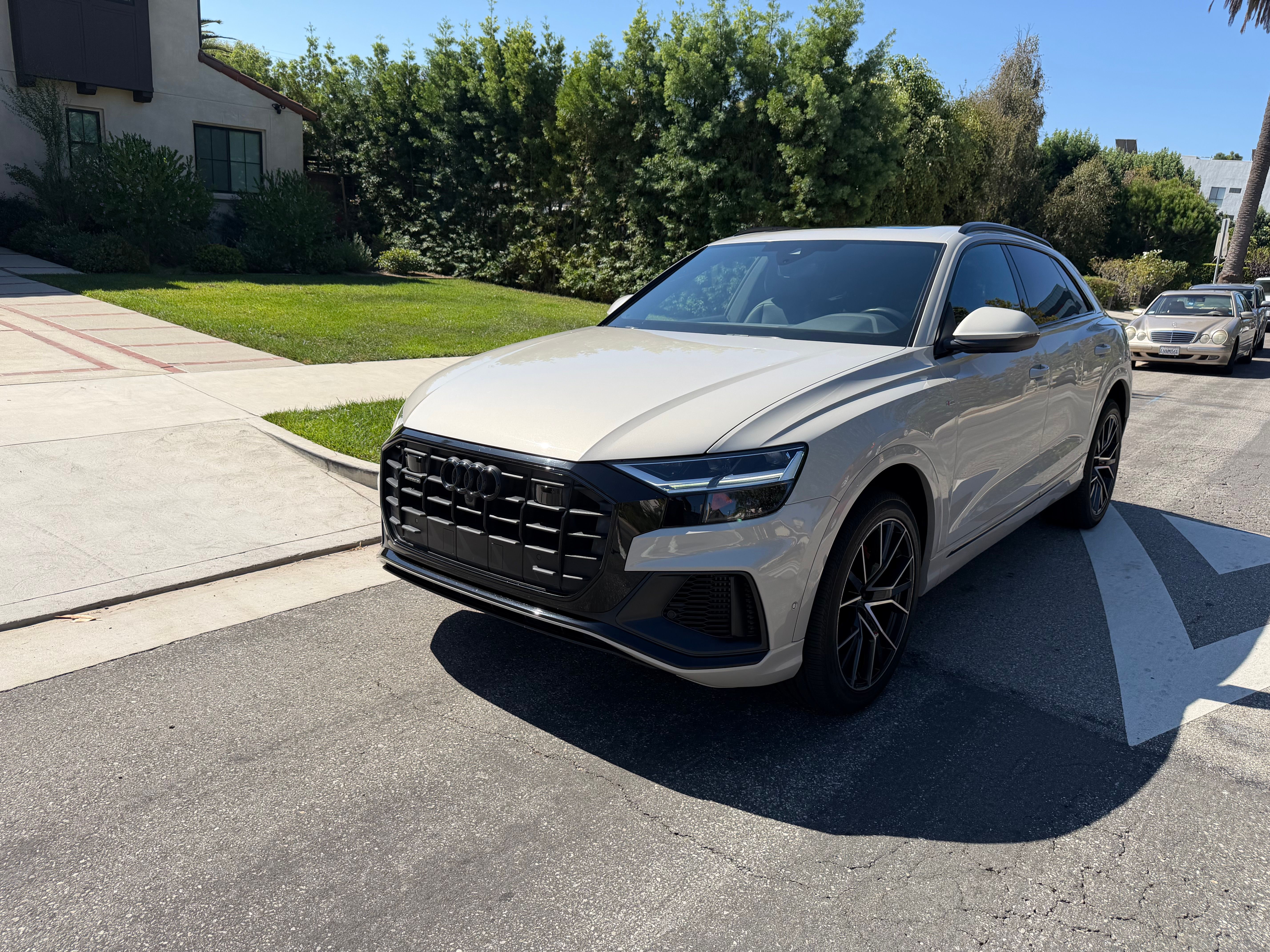 Used 2022 Audi Q8 Premium Plus w/ Premium Plus Package AWD/4WD image 7