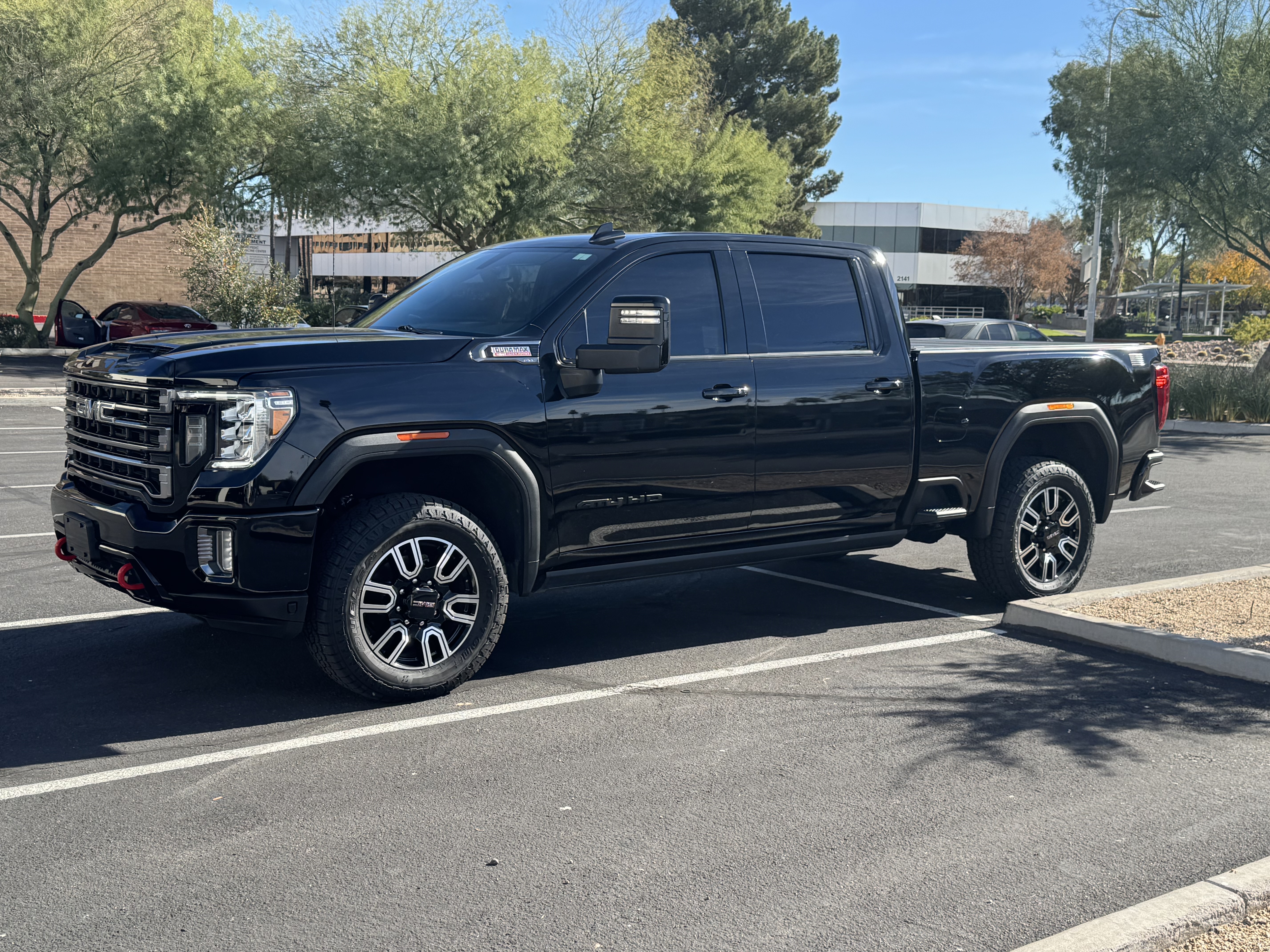 Used 2023 GMC Sierra 2500 AT4 w/ Gooseneck/5TH Wheel Package AWD/4WD image 1