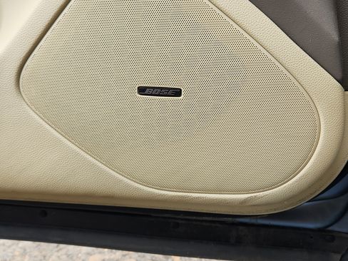 Used 2009 INFINITI G37 Journey w/ Premium Pkg image 16