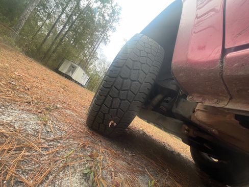 Used 2010 Chevrolet Colorado LT image 11