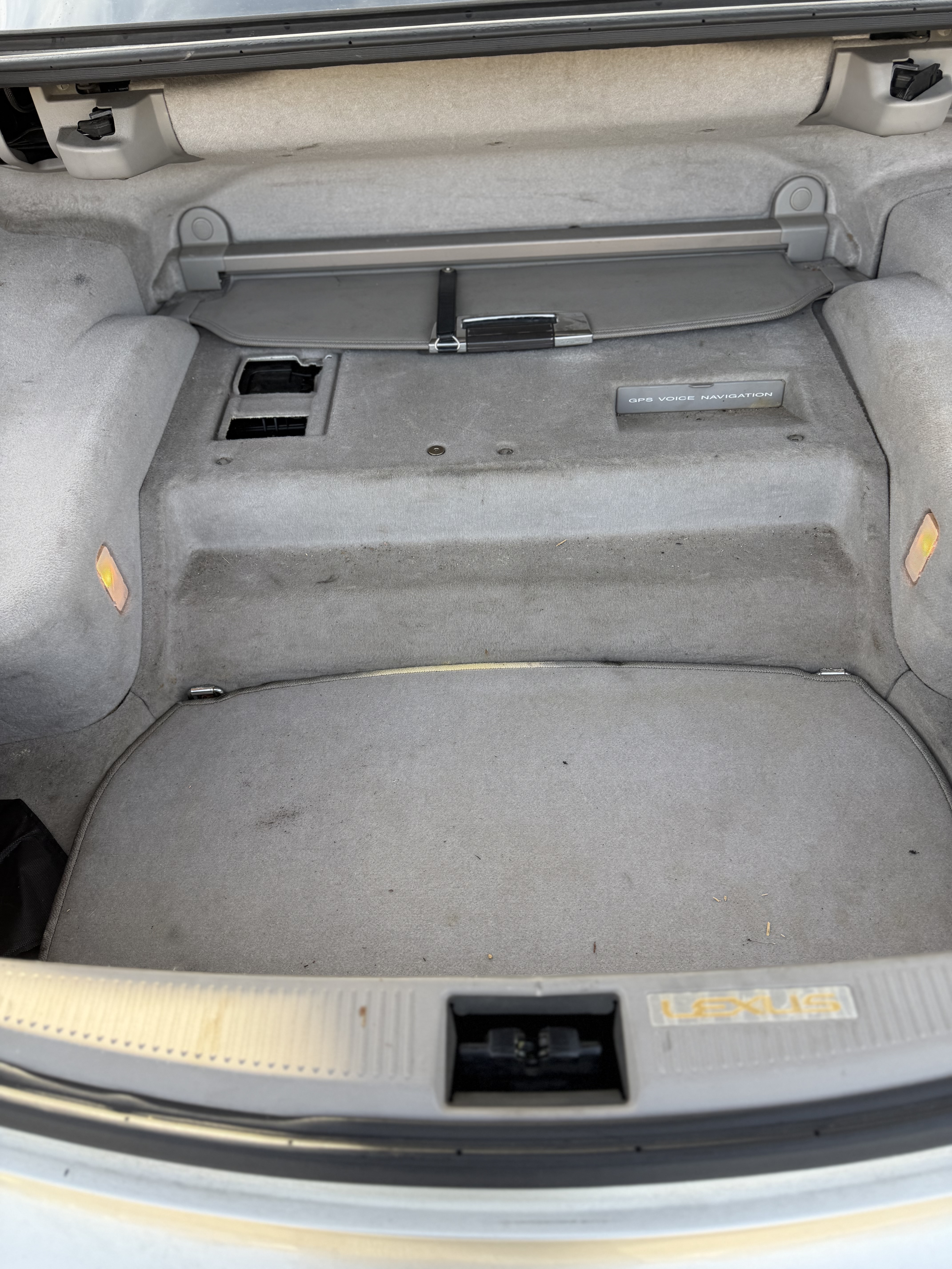 Used 2002 Lexus SC 430 Convertible RWD image 16