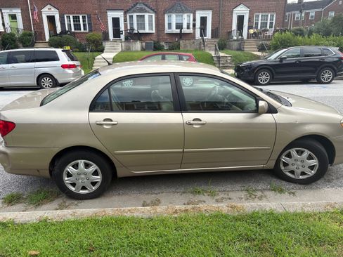 Used 2008 Toyota Corolla LE w/ JBL Value Pkg FWD image 2