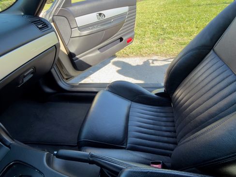 Used 2005 Ford Thunderbird Deluxe image 6