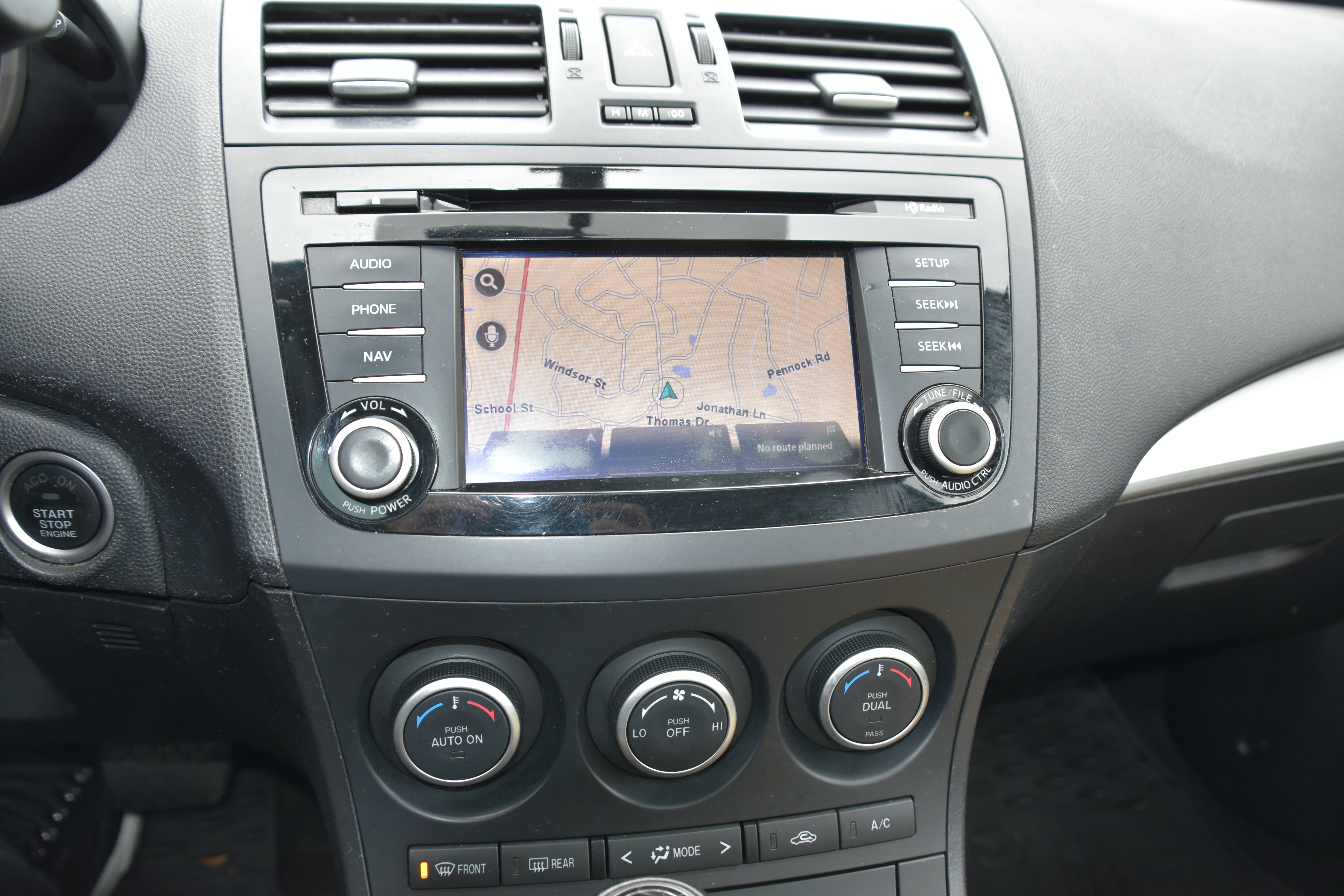 Used 2013 MAZDA MAZDA3 i Grand Touring FWD image 16