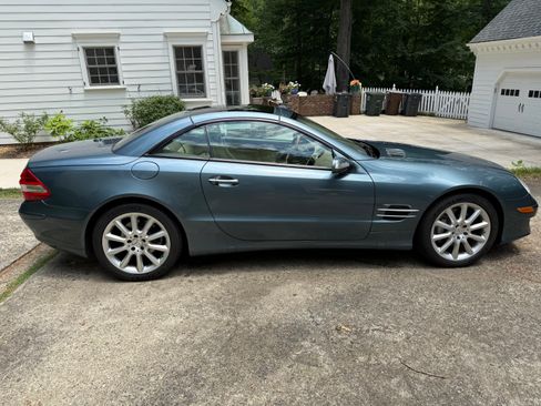 Used 2007 Mercedes-Benz SL 550 image 8