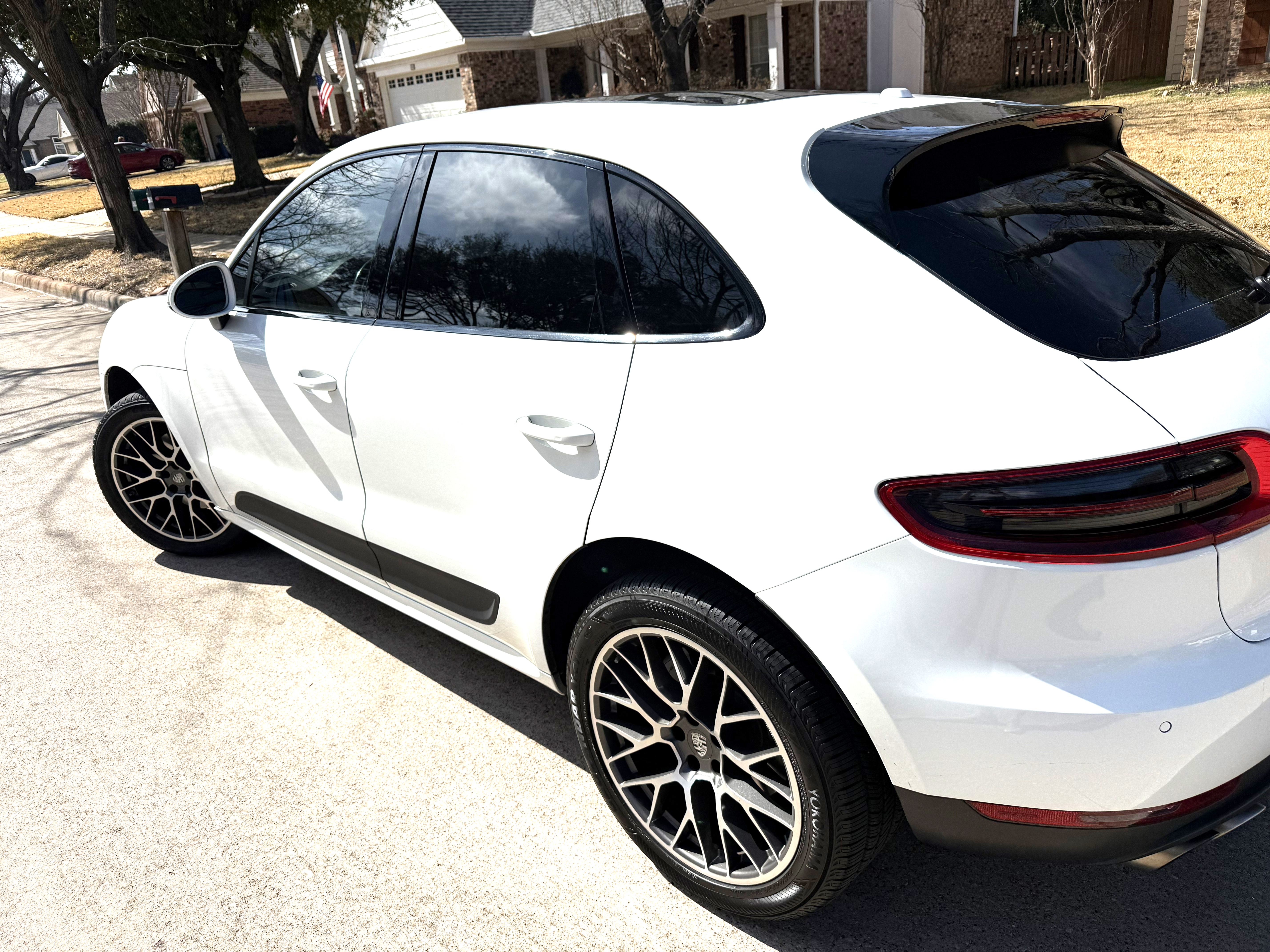 Used 2016 Porsche Macan S AWD/4WD image 1