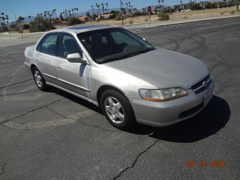 Used 1999 Honda Accord EX image 9