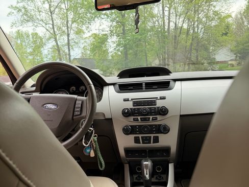 Used 2009 Ford Focus SES image 11