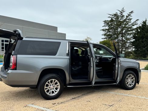 Used 2020 GMC Yukon XL SLT image 13