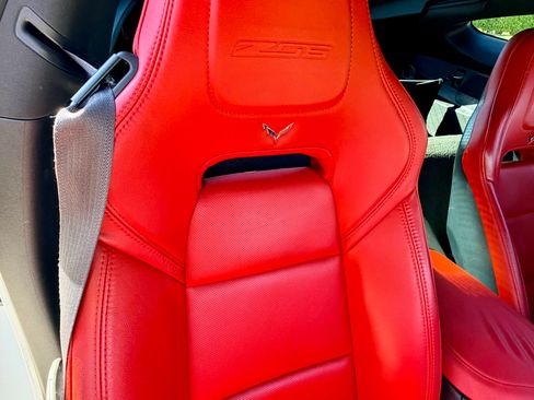 Used 2017 Chevrolet Corvette Z06 image 14