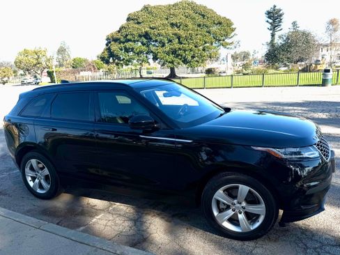 Used 2019 Land Rover Range Rover Velar S image 6